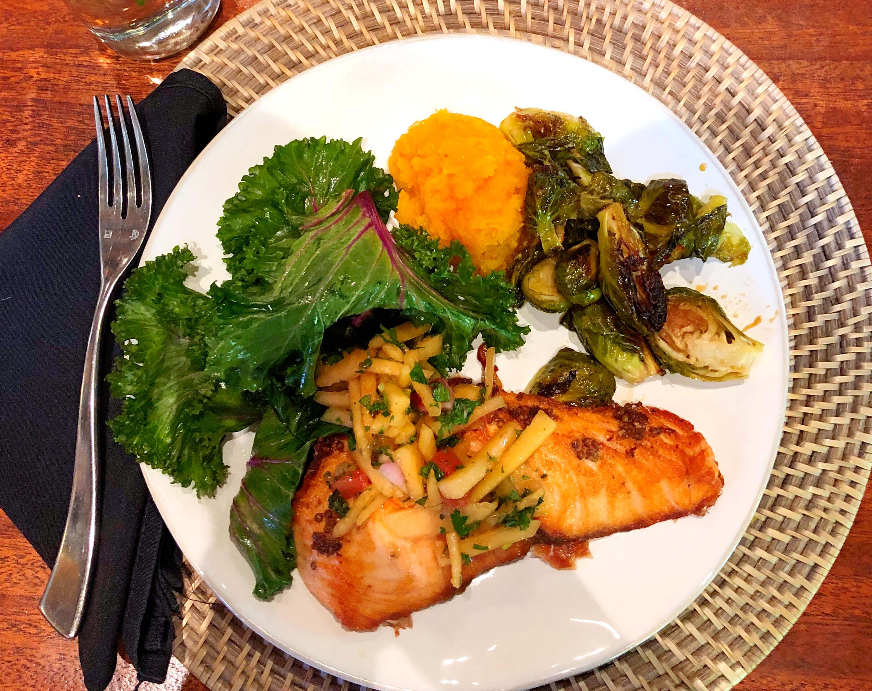 GINGER CORIANDER CRUSTED SALMON WITH CANTALOUPE SALSA Skyterra at Home